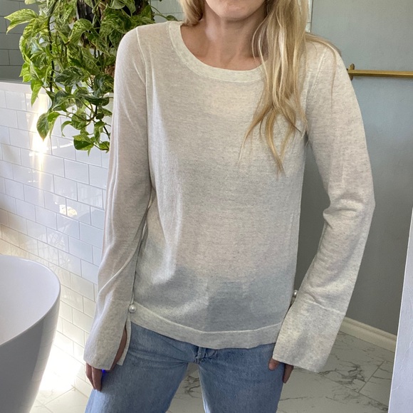 Ann Taylor pearl clasp bell sleeve sweater NWT - Picture 2 of 5